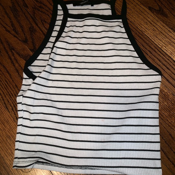 Forever 21 Cropped Shirt - Picture 1 of 3